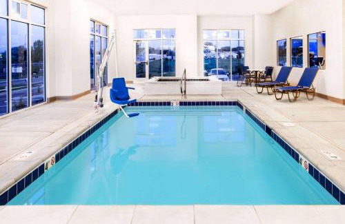 Naples Hotel | Microtel Inn & Suites by Wyndham Vernal/Naples