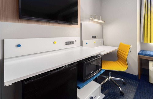Dover Hotel | Microtel Inn & Suites by Wyndham Dover