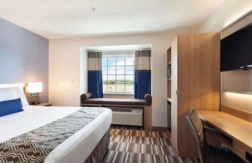 Limon Hotel | Microtel Inn & Suites by Wyndham Limon