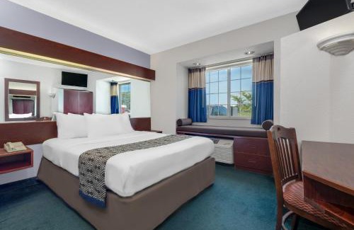 London Hotel | Microtel Inn & Suites by Wyndham London