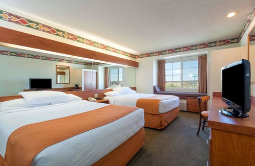 Pueblo Hotel | Microtel Inn & Suites by Wyndham Pueblo