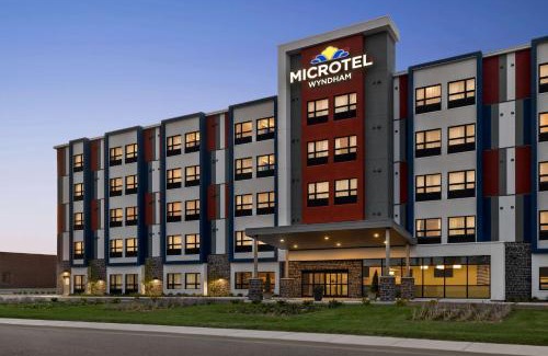 Dorval Hotel | Microtel Inn & Suites Dorval QC