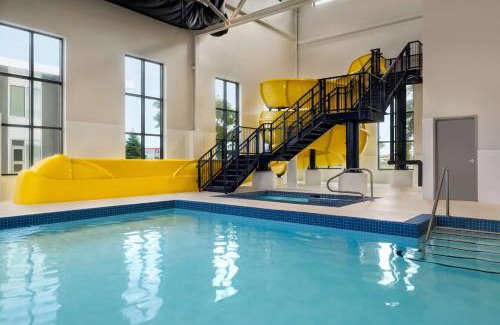Dorval Hotel | Microtel Inn & Suites Dorval QC