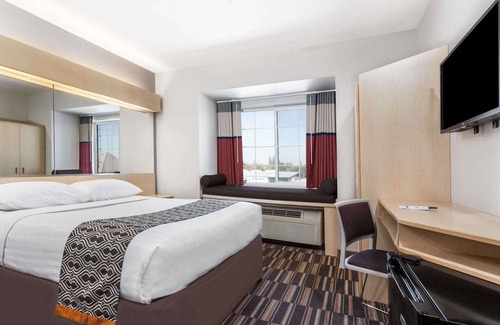 Ceres Hotel | Microtel Inn & Suites Modesto