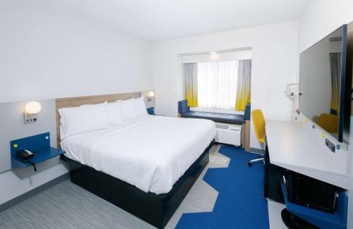 Springville Hotel | Microtel Inn & Suites Springville