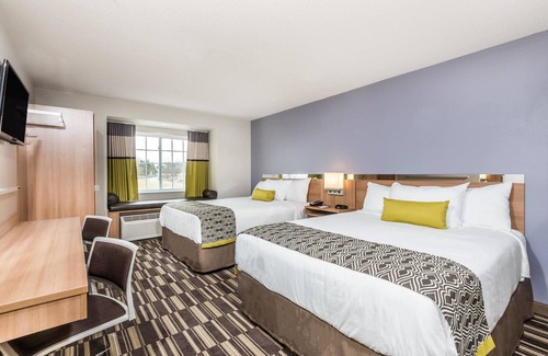 Beaver Falls Hotel | Microtel Inn & Suites By Wyndham Beaver Falls
