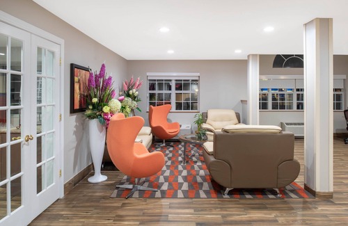 Springfield Hotel | Microtel Inn&Suites by Wyndham