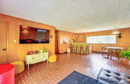Monett House | Mid-Century 1950s Retreat with Rec Room in Monett!