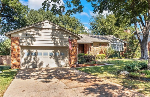 South Tulsa House | Mid century 3 bedroom house-monthly