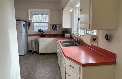 Rye Beach House | Mid century 3-bedroom house with fenced in back yard steps to Rye Beach