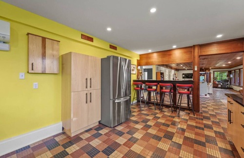 Pittsfield House | Mid-Century At Friendly Hills w Guest Passes !