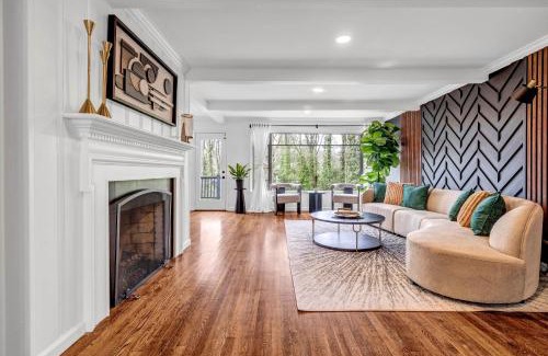 Buckhead House | Mid-Century Bungalow in the Heart of Buckhead!