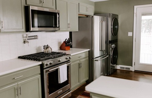 Kirkwood House | Mid-Century Charmer in Old Irving Park