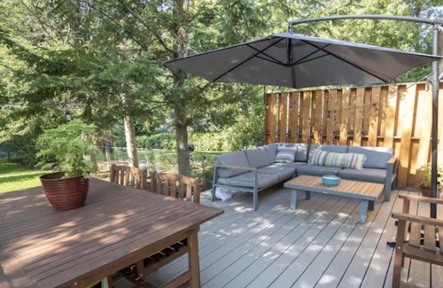 South End House | Mid-Century Chic Lakeside Retreat