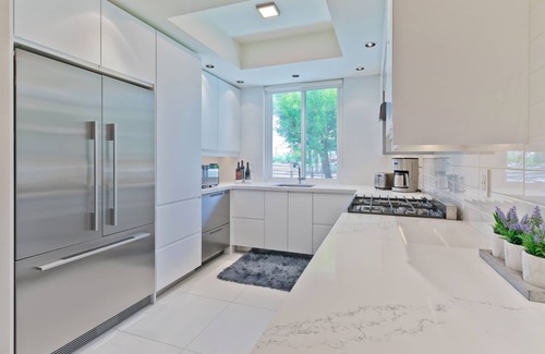 Palm Springs Condo | Mid Century Condo - Perfect Location w/5 Star Amenities!