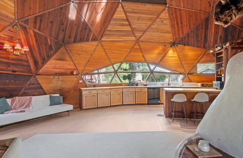 Atascadero House | Mid Century Dome*Close to Wineries!