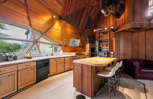 Atascadero House | Mid Century Dome*Close to Wineries!