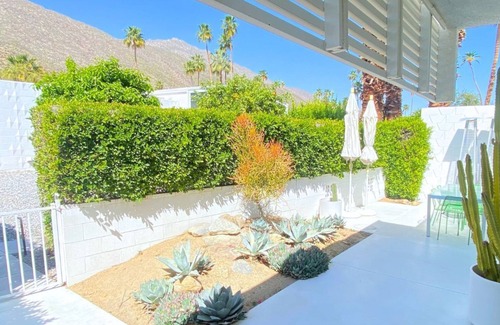 Cahuilla Hills Condo | Mid-Century Gem, Private Patio and Community Pool & Hot Tub