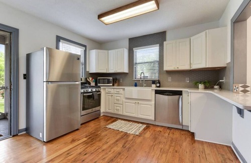 Southside House | Mid-Century Home: Backyard, Close to Downtown
