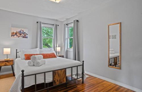 Rapid City House | Mid-Century Magic - HUGE Space