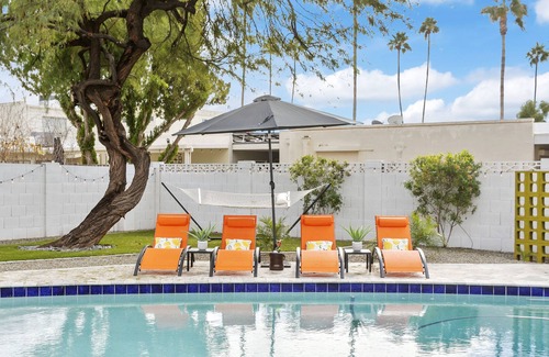 Scottsdale House | MID-CENTURY MARVEL: HEATED POOL + HAMMOCK + MORE