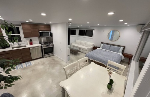 Capistrano Beach Apartment | Mid-Century Meets the Beach