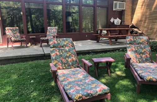 Livingston Manor House | Mid-Century Modern Catskill Retreat, Walk to town