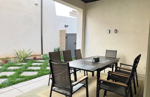 Irvine House | Mid-Century Modern 3BR in Great park Irvine