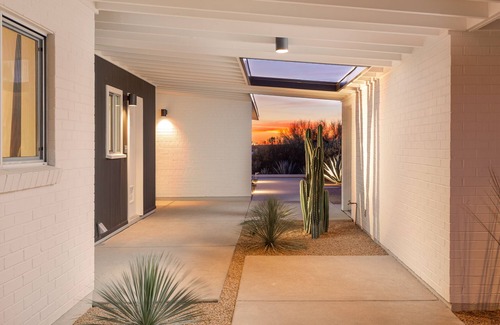 Tucson House | Mid-Century Modern Catalina Foothill Hideaway