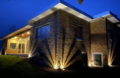 Hollowville House | Mid-Century Modern Country Home - 10 minutes to Hudson!
