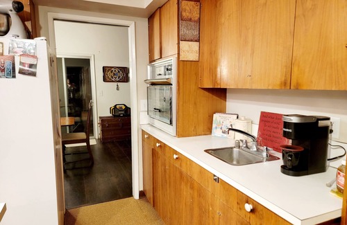 Colfax House | Mid-century Modern Home on the Hill - Stunning Sunsets