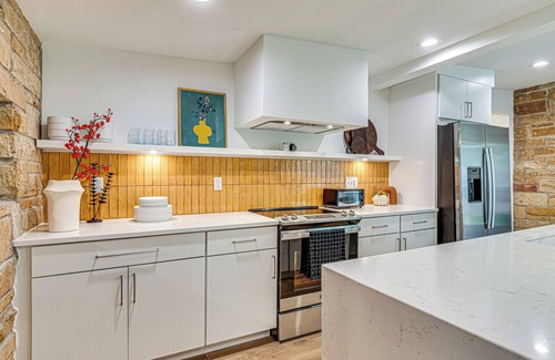 Finly Cottage | Mid-Century Modern Lake Cottage in Indiana!
