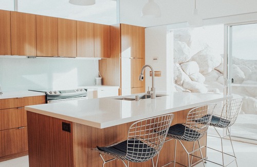 Yucca Valley House | Mid-Century Modern Desert Getaway on 10 Acres