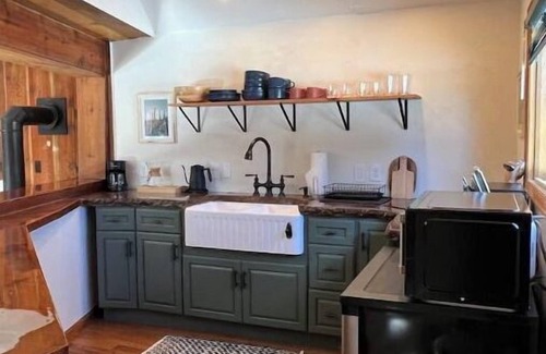 Evergreen Meadows House | Mid Century Mountain Cottage