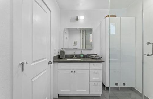 Mid City Bed & Breakfast | Mid-City Charm 2 BR 2 Bath with Parking 1