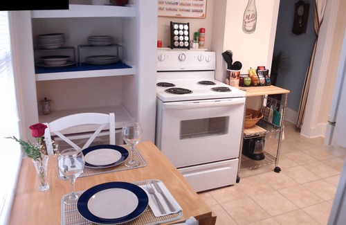 New Orleans Apartment | Mid City/City Park, Corporate/Executive Apt, Clean and Safe Area