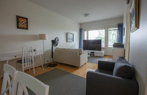 Kemi Apartment | Mid Haven Cozy Apartment with Sauna, Glassed Balcony and Free Parking
