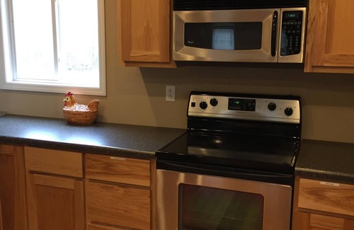 Scottsboro Cabin | Mid Lake & located less than .2 mi from the boat ramp! Covered parking w/Power.