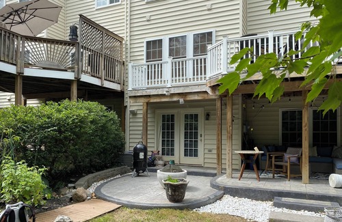Lakeview Villa | Mid-Long Term Rental villa, pretty location with piano, movie, fitness, trail…