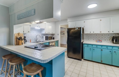 Gulfport House | Mid-Mod Beach House Gulf Coast