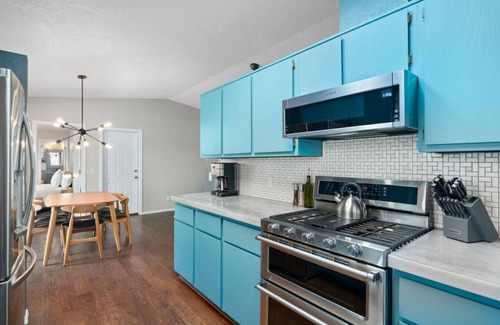 Cottonwood-Verde Village House | Mid Mod Home, Deck, Hot Tub, Verde Valley Views