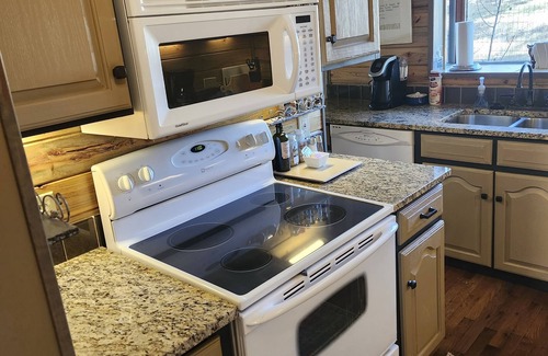 Estes Park House | Mid-Term Rental ~30 DaysnPeaceful Private Home on 3/4 acre. Pines-Wildlife-Views