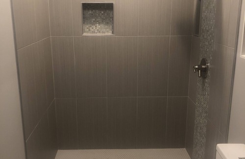 Lawrence Condo | Mid term rental for business professions, close to hospitals.