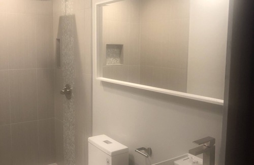 Lawrence Condo | Mid term rental for business professions, close to hospitals.