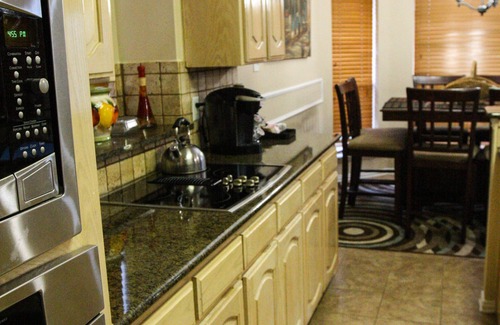 North Arlington House | Mid-Term Rental: Spacious Home, Fully Furnished-Relo, Corp travel, Ins Stays