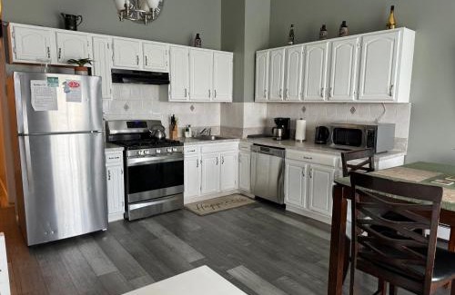 Union City Apartment | Mid-Town View 4 BR Near NYC