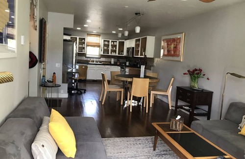 Basalt House | Mid Valley Townhome in Willets with Lake and Mountain Views