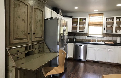 Basalt House | Mid Valley Townhome in Willets with Lake and Mountain Views