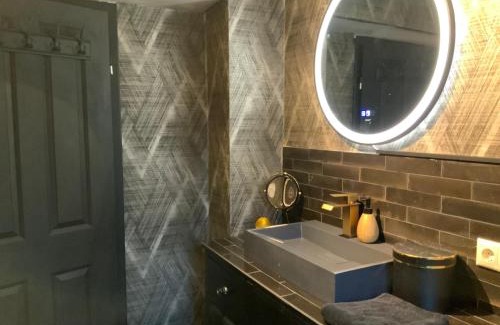 Nortorf Apartment | Midcoast Wohnung „THE BLACK“