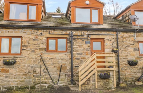 Haworth House | MIDDLE BARN, family friendly, character holiday cottage in Haworth